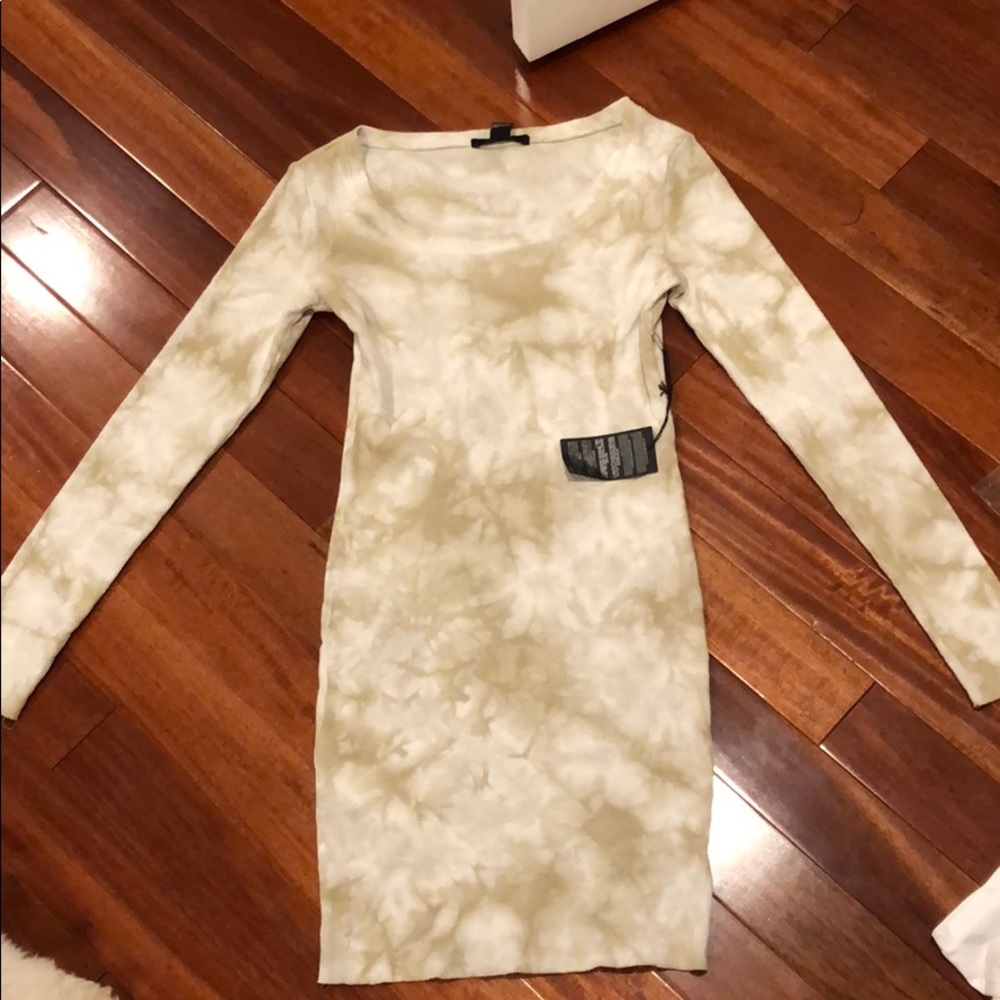 super cute tie dye body con dress